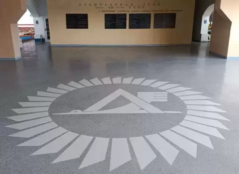 Как нанести логотип компании под защитный слой полимера?